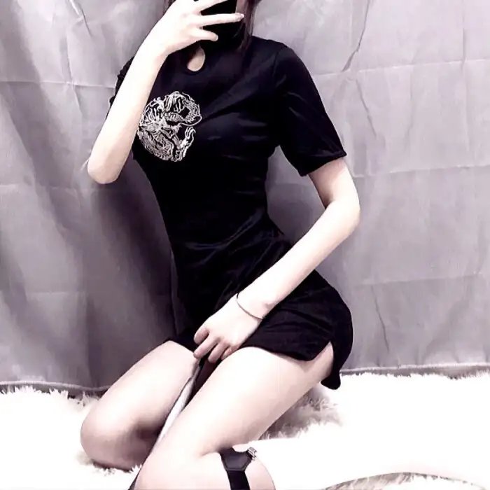 彩凤云裳